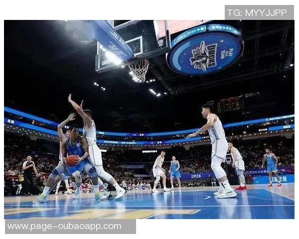 独行侠与诺维茨基共同揭幕家乡第4座翻新球场展现篮球魅力 独行侠与诺维茨基共同揭幕家乡第4座翻新球场展现篮球魅力