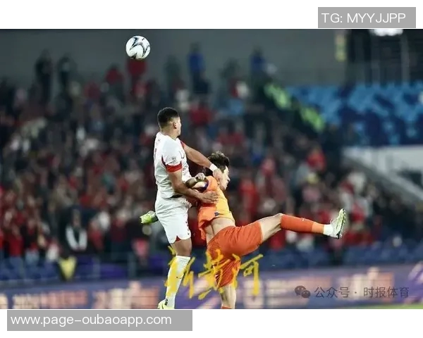 泰山队球员刘世博与彭欣力启程迪拜参与青岛西海岸冬季训练